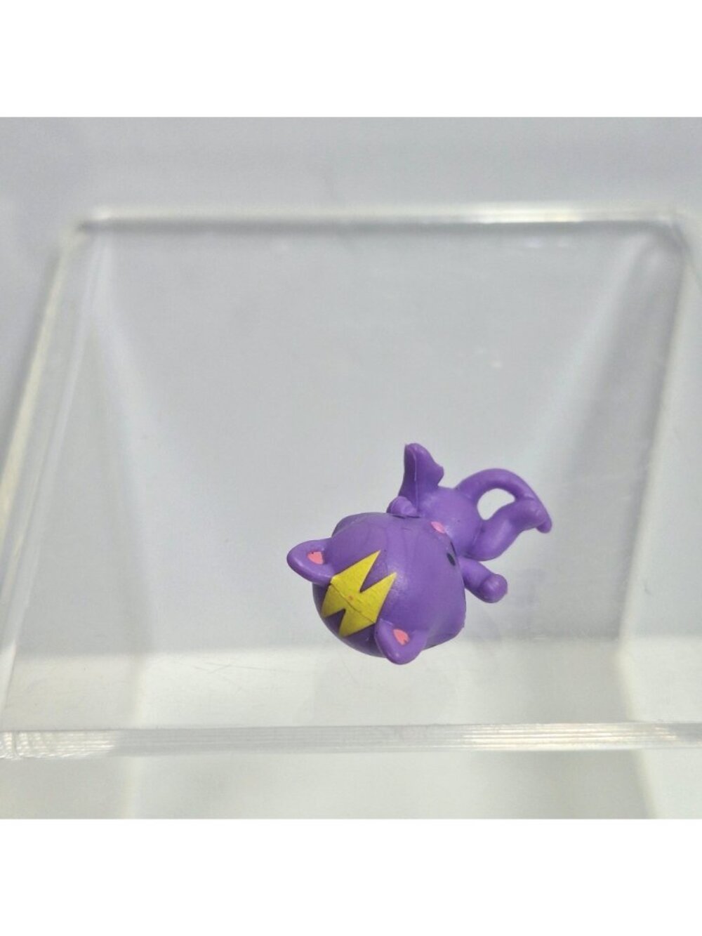 Twozies Season 1 Purple Raccoon Baby Figure 1.25" - Picture 5 of 13